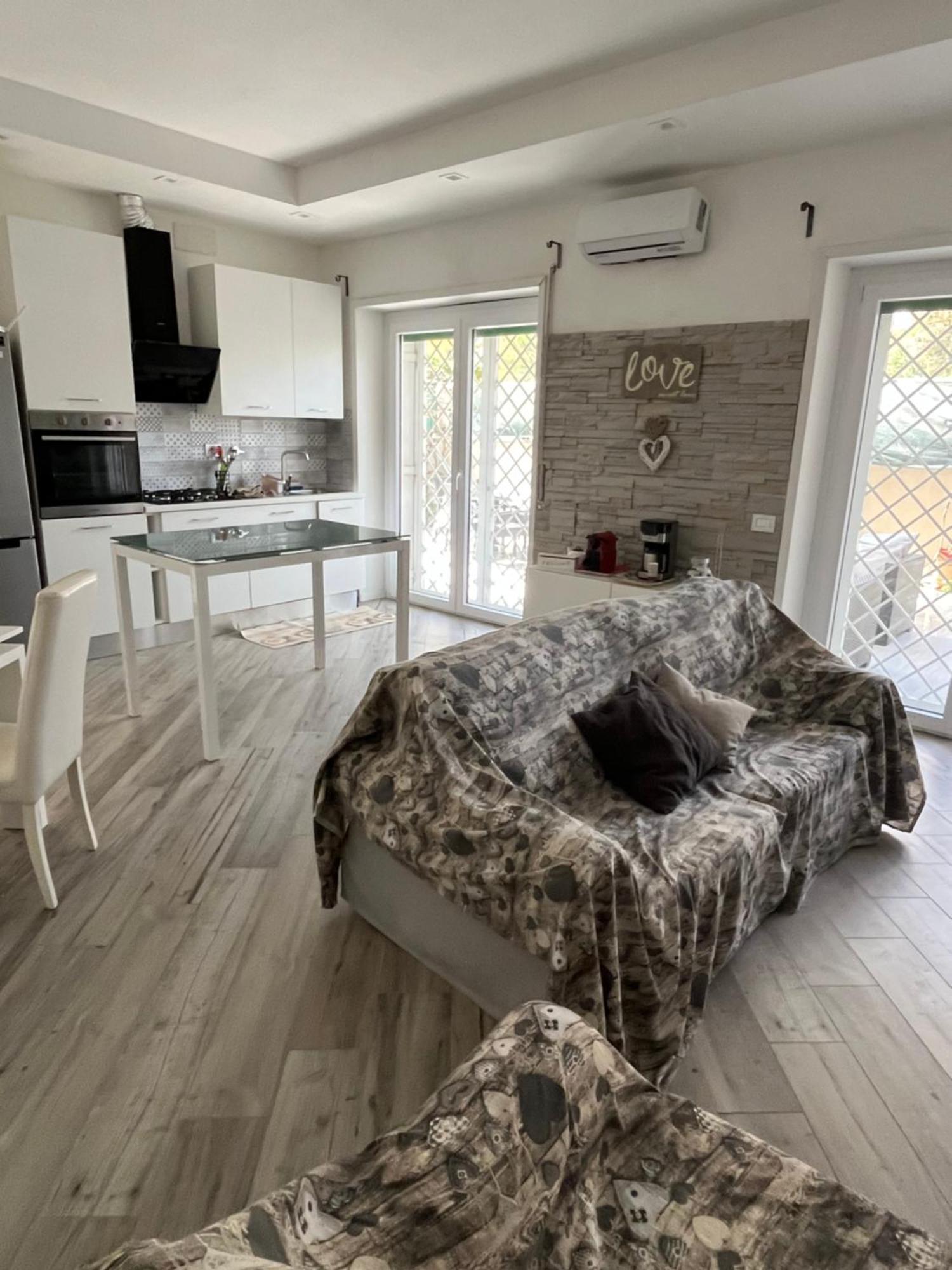 Apartament Aria Di Mare Lido di Ostia Zewnętrze zdjęcie